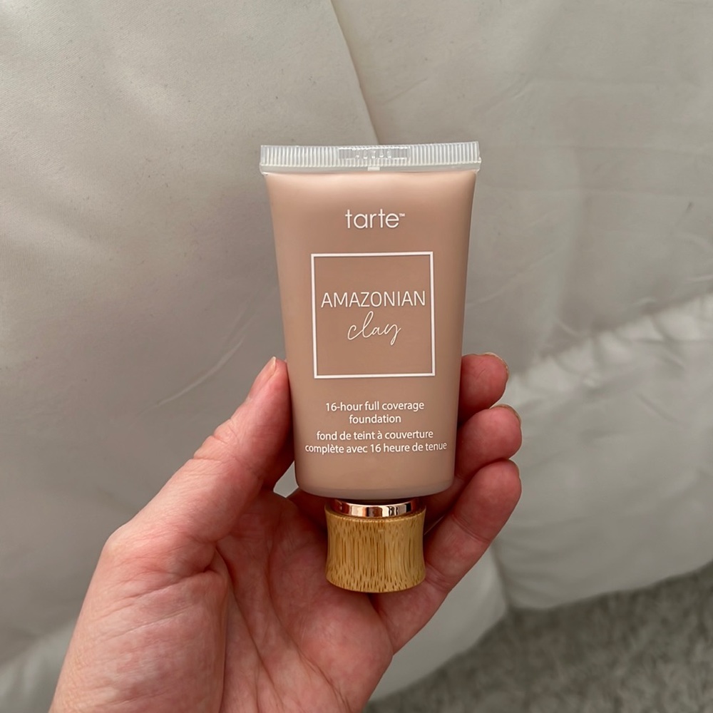 tarte Amazonian Clay Foundation (Medium Honey)